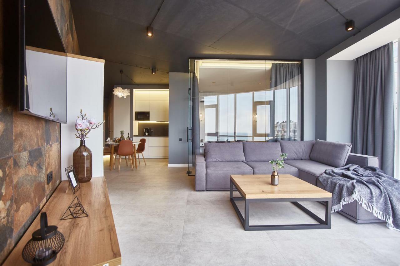 Gagarin Plaza Luxury Sea View Apartments Одеса Екстериор снимка