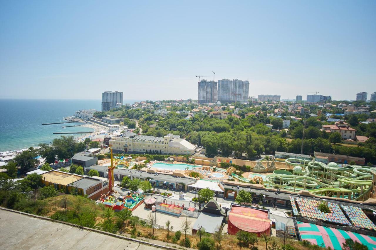 Gagarin Plaza Luxury Sea View Apartments Одеса Екстериор снимка