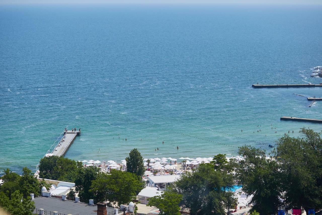 Gagarin Plaza Luxury Sea View Apartments Одеса Екстериор снимка