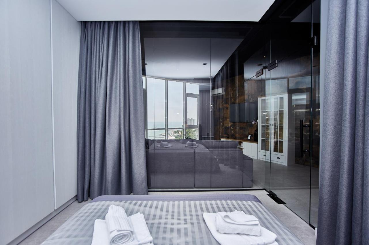 Gagarin Plaza Luxury Sea View Apartments Одеса Екстериор снимка