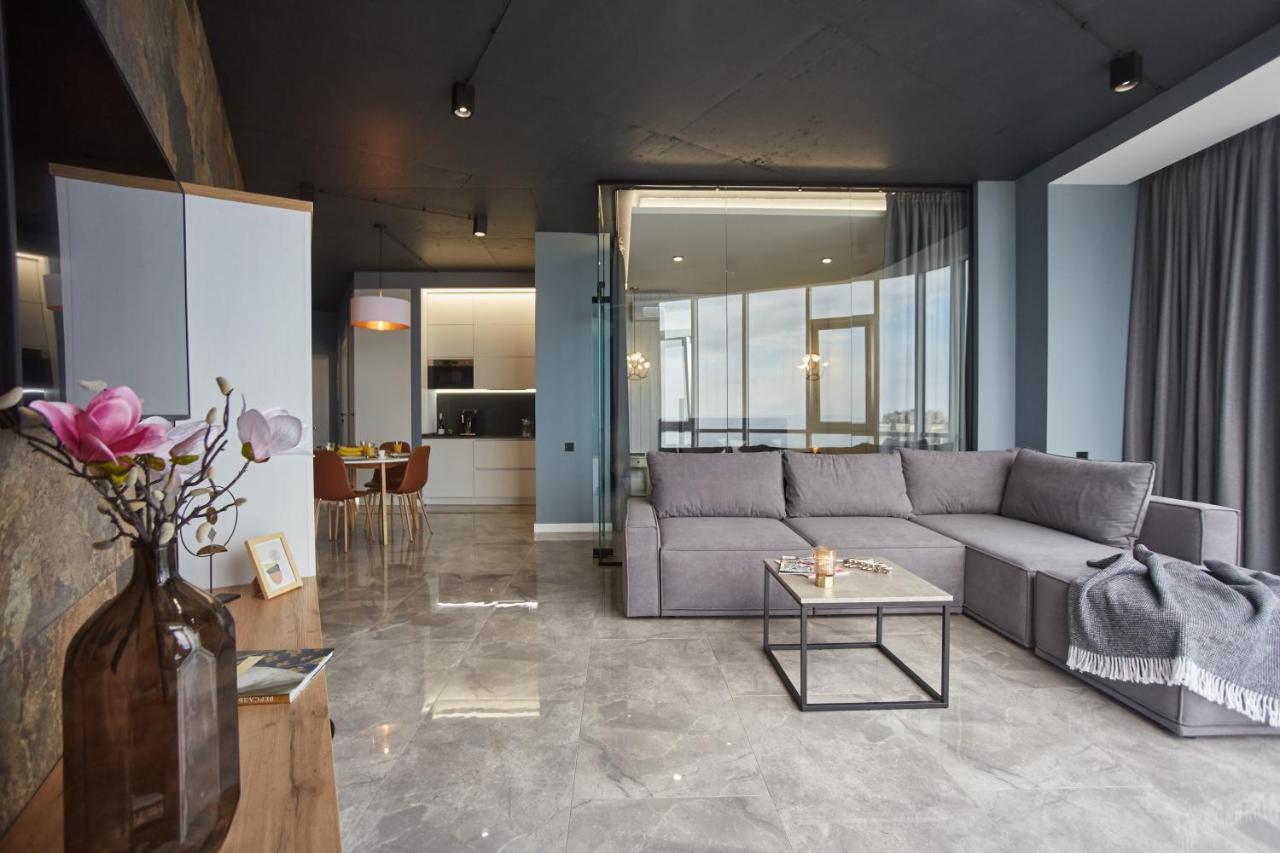 Gagarin Plaza Luxury Sea View Apartments Одеса Екстериор снимка