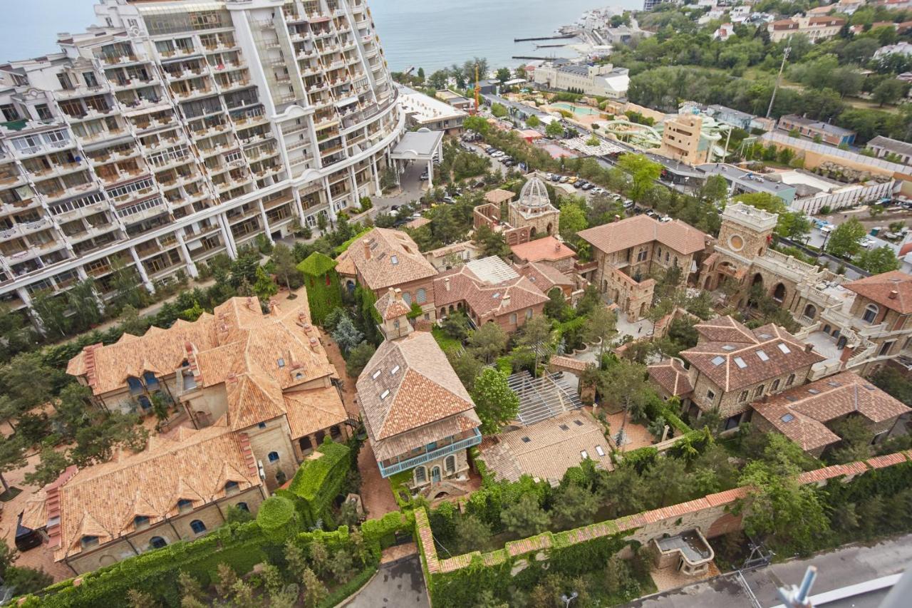 Gagarin Plaza Luxury Sea View Apartments Одеса Екстериор снимка